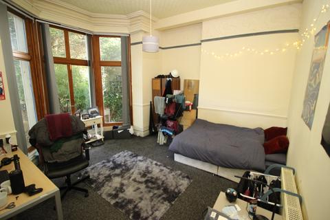 11 bedroom terraced house to rent, ST John's Terrace, leeds LS3