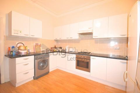 6 bedroom terraced house to rent, 9 Ebor Place, Hyde Park, Leeds LS6