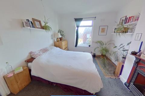 2 bedroom terraced house to rent, 41 Martin Terrace, Burley, Leeds LS4
