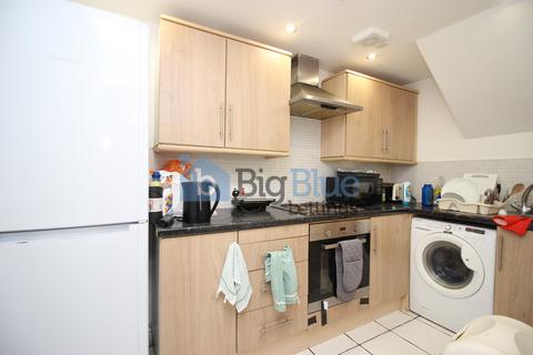 3 bedroom terraced house to rent, 163b Royal park Terrace, Hyde Park, Leeds LS6