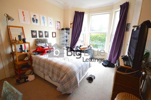 5 bedroom property to rent, 5 Delph Mount, Hyde Park, Leeds LS6