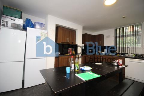 undefined, 9 Ash Grove, Hyde Park, Leeds LS6