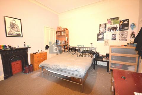 8 bedroom terraced house to rent, 251 Hyde Park Road, Hyde Park, Leeds LS6
