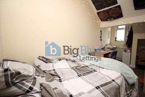 7 bedroom terraced house to rent, 19 Blackman Lane, Near University, Leeds LS2