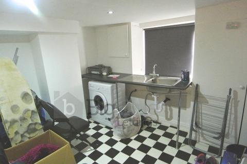 4 bedroom terraced house to rent, 16 Mayville Street, Hyde Park, Leeds LS6
