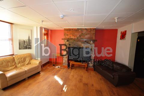 8 bedroom terraced house to rent, 28 Ebberston Terrace, Hyde Park, Leeds LS6