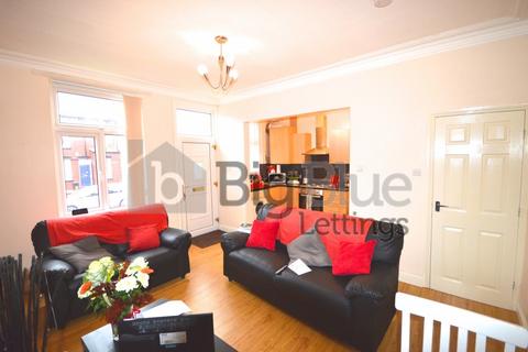 2 bedroom terraced house to rent, 14 Royal Park Avenue, Hyde Park, Leeds LS6