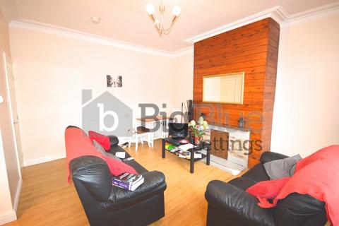 2 bedroom terraced house to rent, 14 Royal Park Avenue, Hyde Park, Leeds LS6