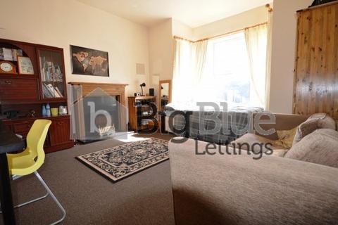8 bedroom property to rent, 27 Manor Terrace, Hyde Park, Leeds LS6