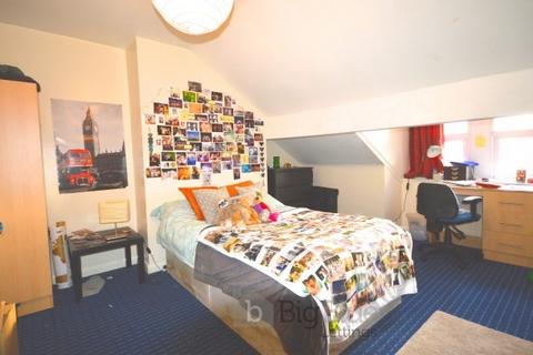9 bedroom terraced house to rent, 13 Regent Park Terrace, Hyde Park, Leeds LS6