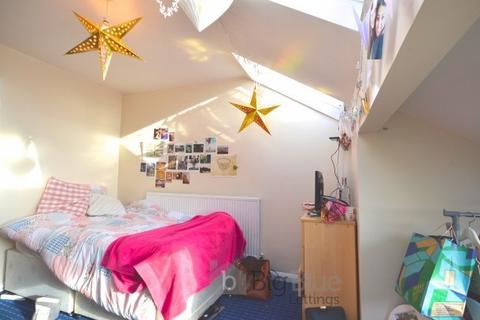 9 bedroom terraced house to rent, 13 Regent Park Terrace, Hyde Park, Leeds LS6
