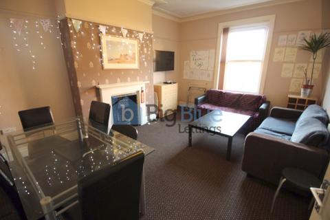 5 bedroom flat to rent, 23 Kelso Road, Hyde Park, Leeds LS2