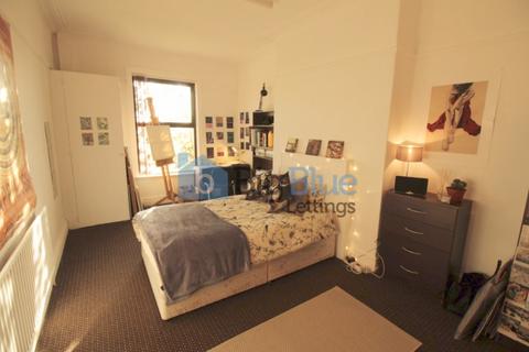 5 bedroom flat to rent, 23 Kelso Road, Hyde Park, Leeds LS2