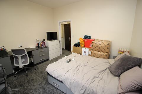 8 bedroom terraced house to rent, 58 Cardigan Road, Headingley, Leeds LS6