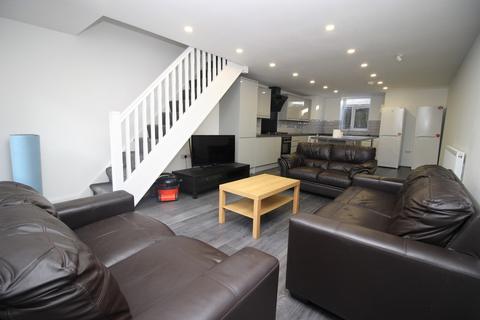 6 bedroom terraced house to rent, 14 Chestnut Avenue, Hyde Park, Leed LS6