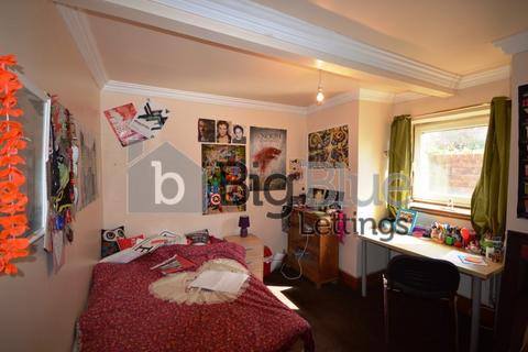 3 bedroom property to rent, 40A Richmond Avenue, Hyde Park, Leeds LS6