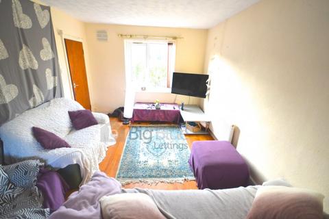 5 bedroom semi-detached house to rent - 48 Welton Mount, Hyde Park, Leeds LS6
