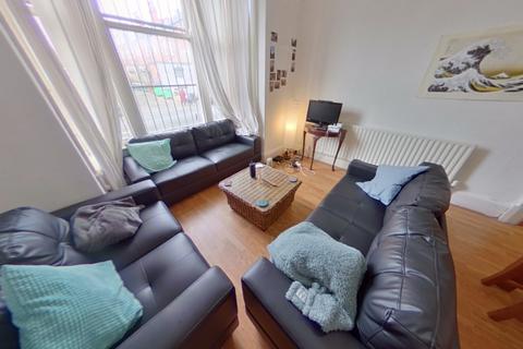 7 bedroom property to rent, Brudenell Road, Hyde Park, Leeds LS6