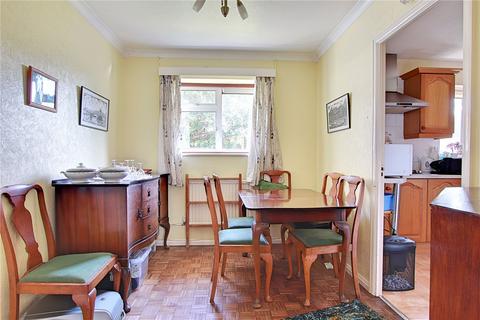 2 bedroom bungalow for sale - Highfield Gardens, Rustington, Littlehampton, West Sussex, BN16