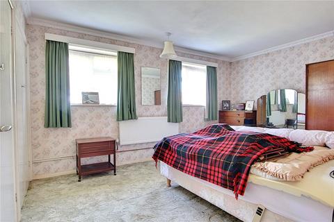 2 bedroom bungalow for sale - Highfield Gardens, Rustington, Littlehampton, West Sussex, BN16