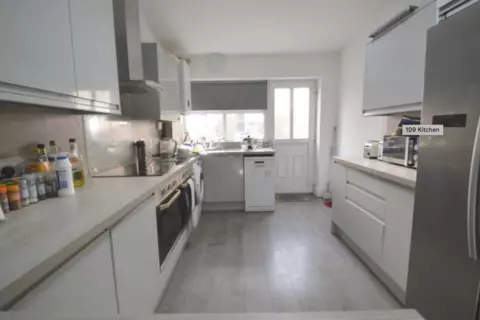 7 bedroom detached house to rent – pohled 2