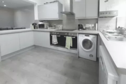 7 bedroom detached house to rent – pohled 4