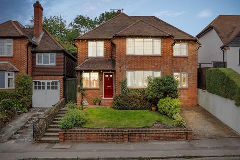 28 High View Road, Guildford, GU2 7RS