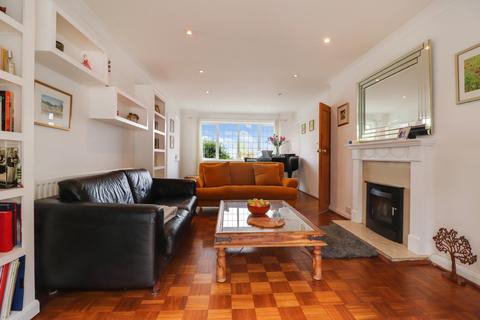 28 High View Road, Guildford, GU2 7RS