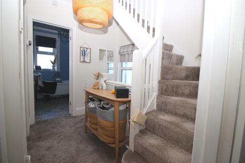 2 bedroom maisonette for sale, West Avenue, Clacton-on-Sea