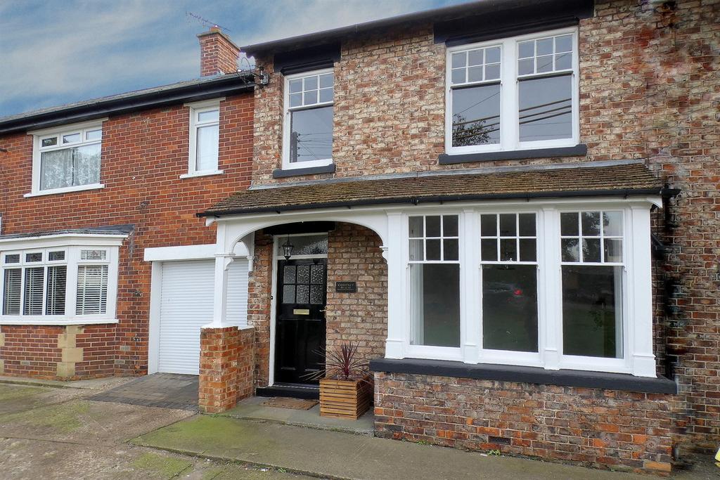 Carlton Village, Carlton, StocktonOnTees, TS21 3 bed terraced house