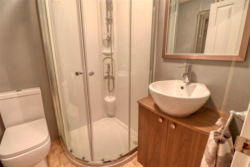 En Suite Shower Room