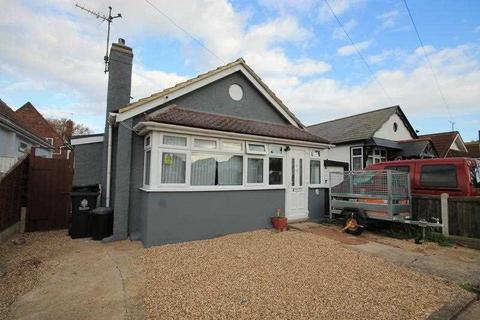 18 Cornflower Road, Jaywick, Clacton-on-sea, CO15 2RZ