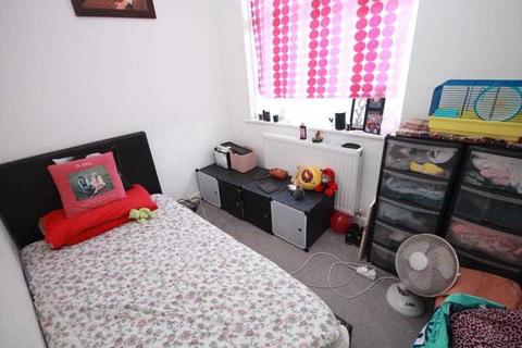18 Cornflower Road, Jaywick, Clacton-on-sea, CO15 2RZ
