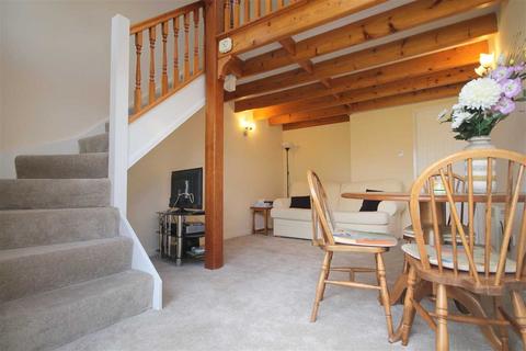 23 Camellia Crescent, Clacton-on-sea, CO16 7EU