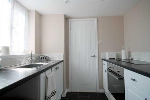 23 Camellia Crescent, Clacton-on-sea, CO16 7EU