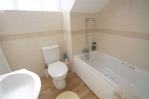 23 Camellia Crescent, Clacton-on-sea, CO16 7EU