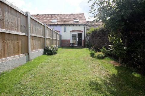 23 Camellia Crescent, Clacton-on-sea, CO16 7EU