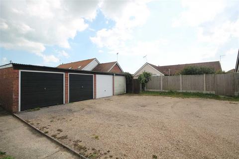 23 Camellia Crescent, Clacton-on-sea, CO16 7EU
