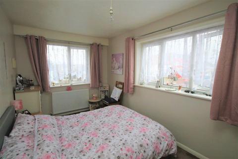 26 Broadway, Jaywick, Clacton-on-sea, CO15 2ER