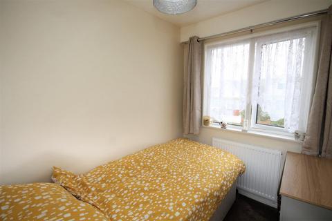 26 Broadway, Jaywick, Clacton-on-sea, CO15 2ER