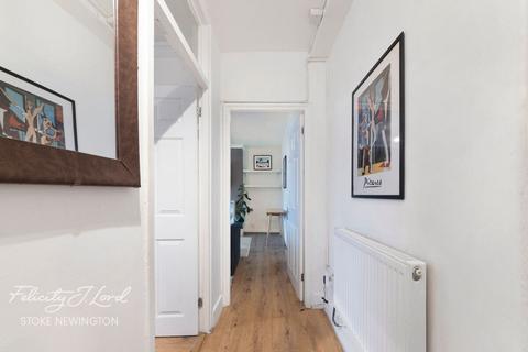 Flat 27, Barrie House Albion Road, London, N16 0TX
