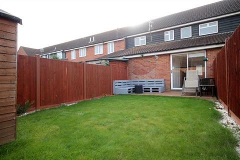 4 Camellia Crescent, Clacton-on-sea, CO16 7ET