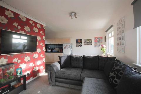 4 Camellia Crescent, Clacton-on-sea, CO16 7ET