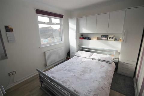 4 Camellia Crescent, Clacton-on-sea, CO16 7ET