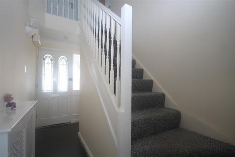 67 Camellia Crescent, Clacton-on-sea, CO16 7EU