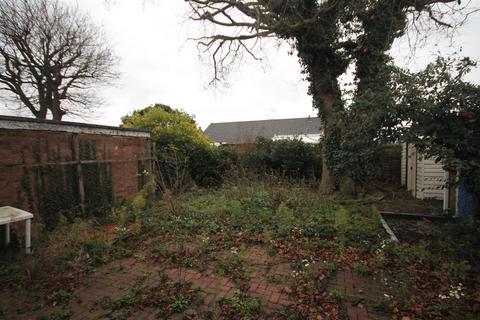 17 Crome Road, Clacton-on-sea, CO16 8YG