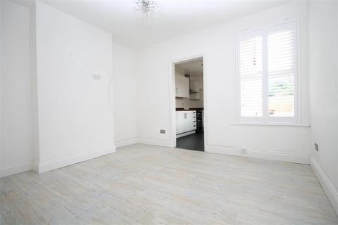 28 Crossfield Road, Clacton-on-sea, CO15 3QT