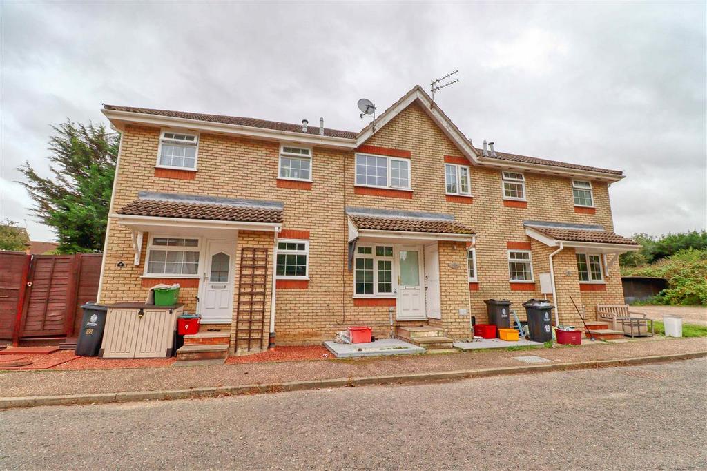 Clacton on Sea CO15 2 bed terraced house for sale £175,000