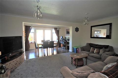 6 Almond Close, Clacton-on-sea, CO15 2BW