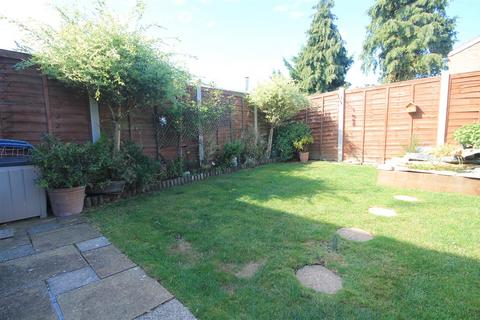 6 Almond Close, Clacton-on-sea, CO15 2BW